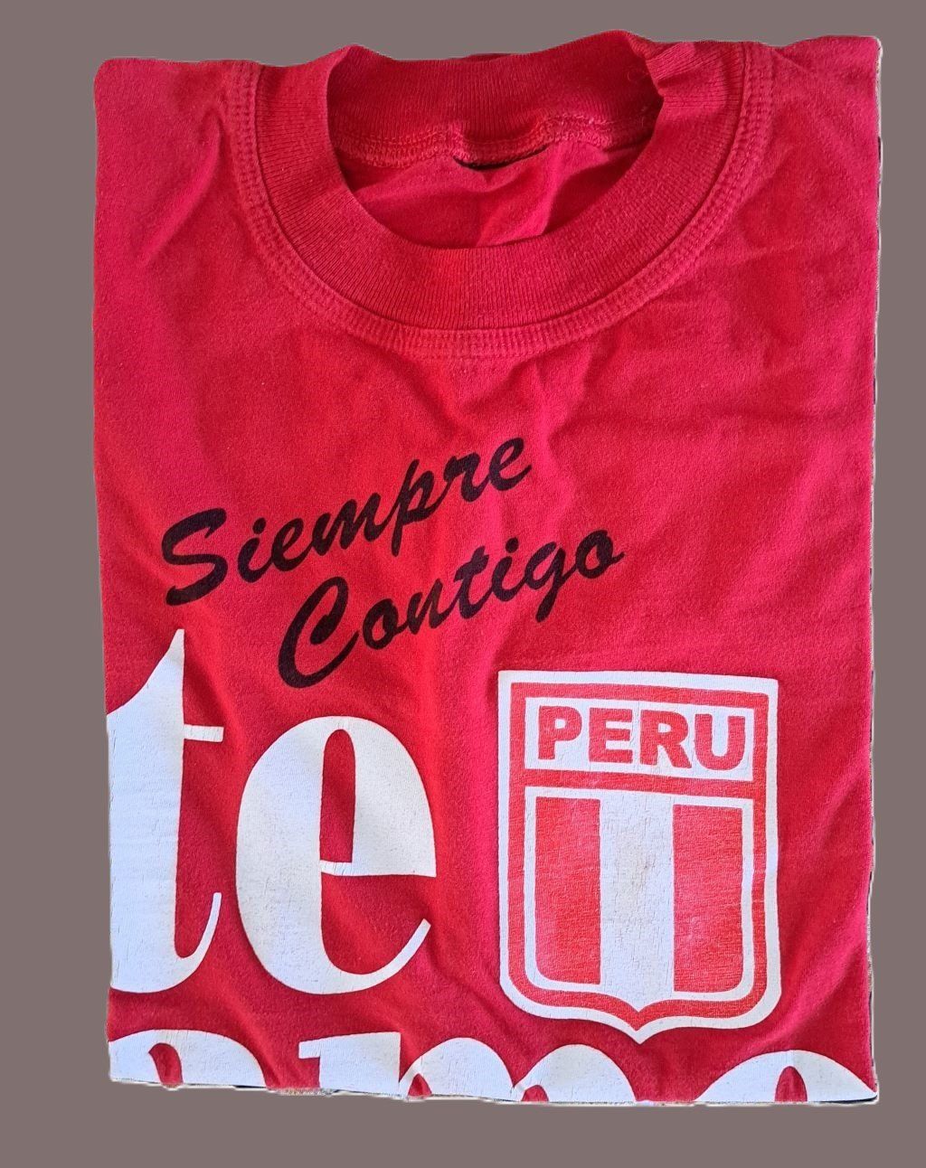 T-shirt: Shirt te amo Peru – Usato da Schlieren venduto da Rcaliforni 1