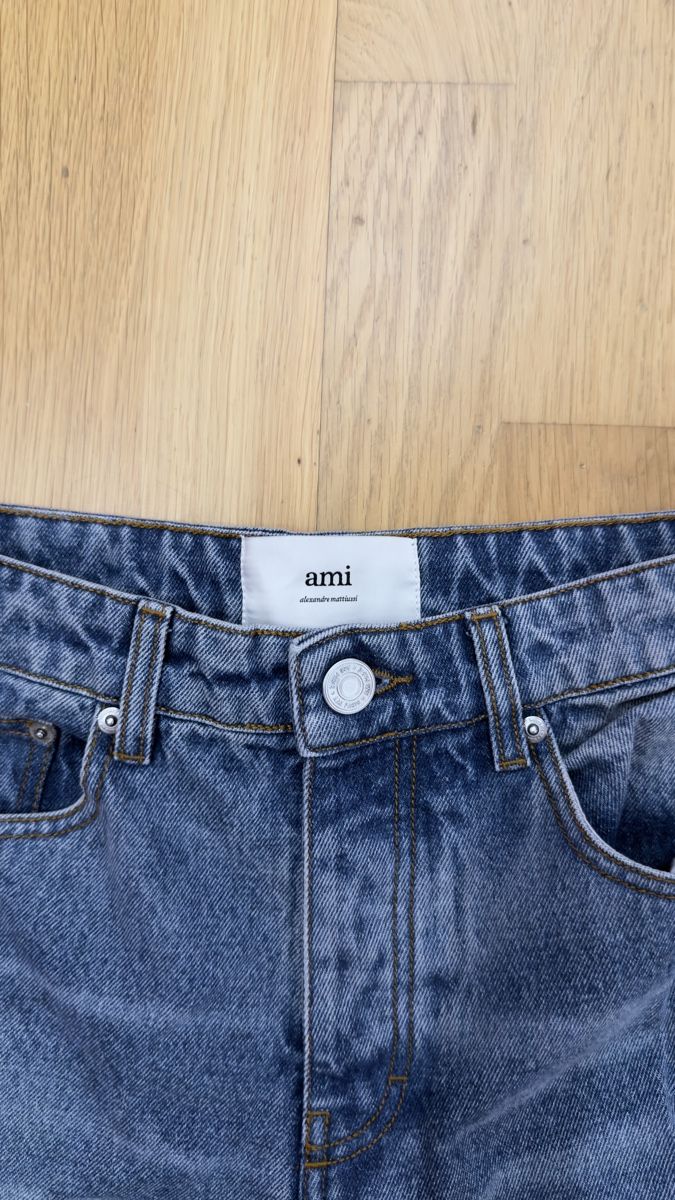 Jeans: Ami Paris Jeans – Nuovo (secondo la descrizione) da Basel venduto da nicolasschneeberger 2
