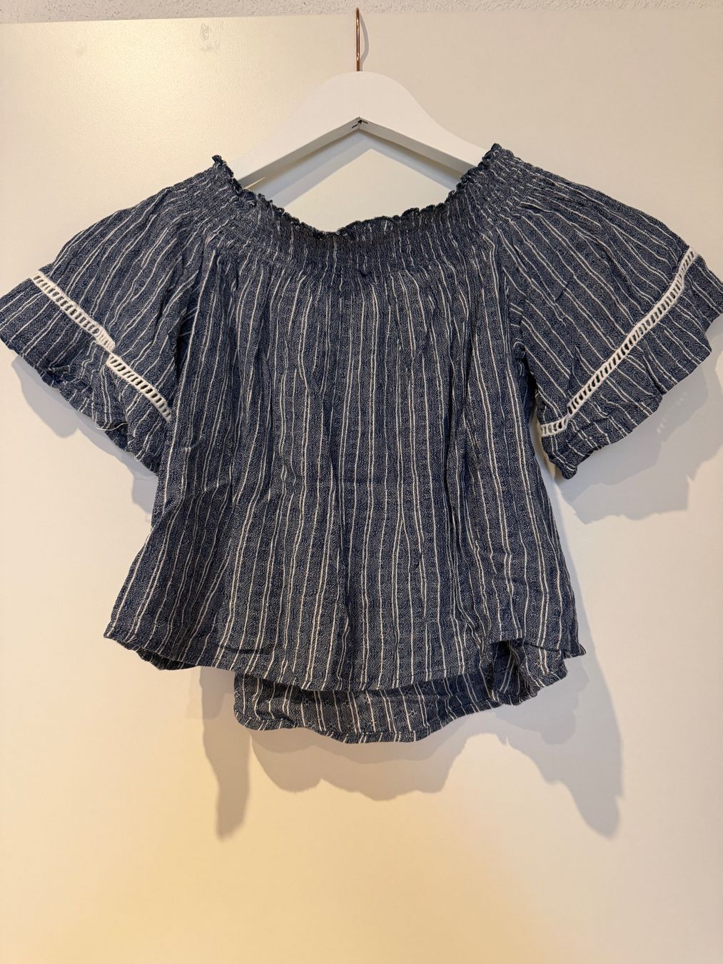 Bershka Top: Bershka Off-Shoulder Bluse Grösse S – Usato da Zürich venduto da cfh_cg22 1
