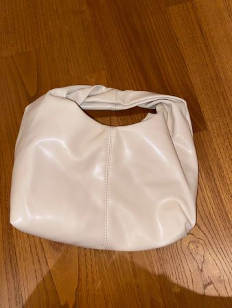 Handtasche