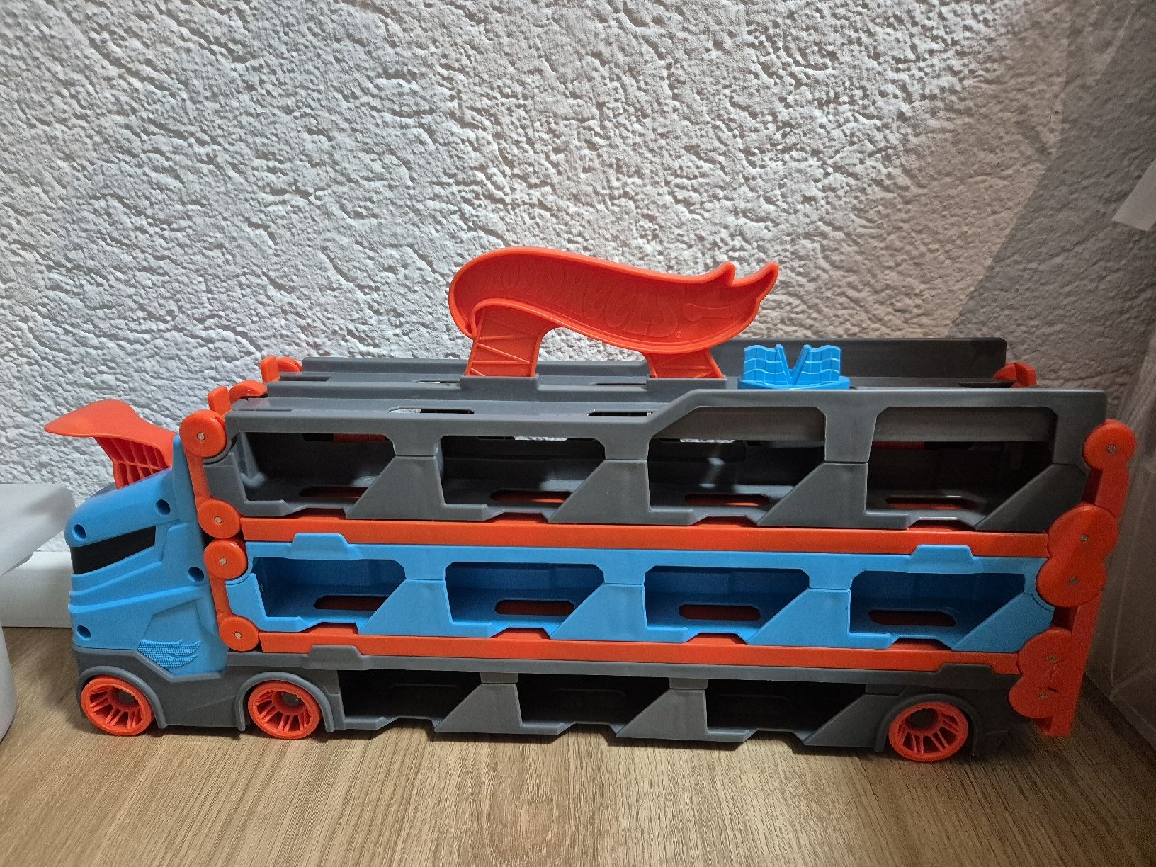 Hot Wheels Giocattoli: Hot Wheels 2in1 Rennbahn – Usato da Unterkulm venduto da gzi_5xdz 1