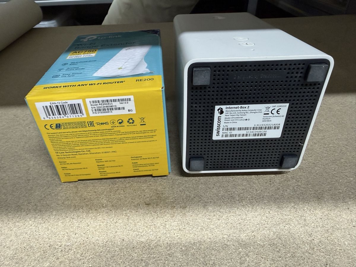TP-Link Modems & Router: TP-Link AC750 Wi-Fi Range Extender RE200 Swisscom Box 2 – Gebraucht aus Allenwinden von Thebadboy 2