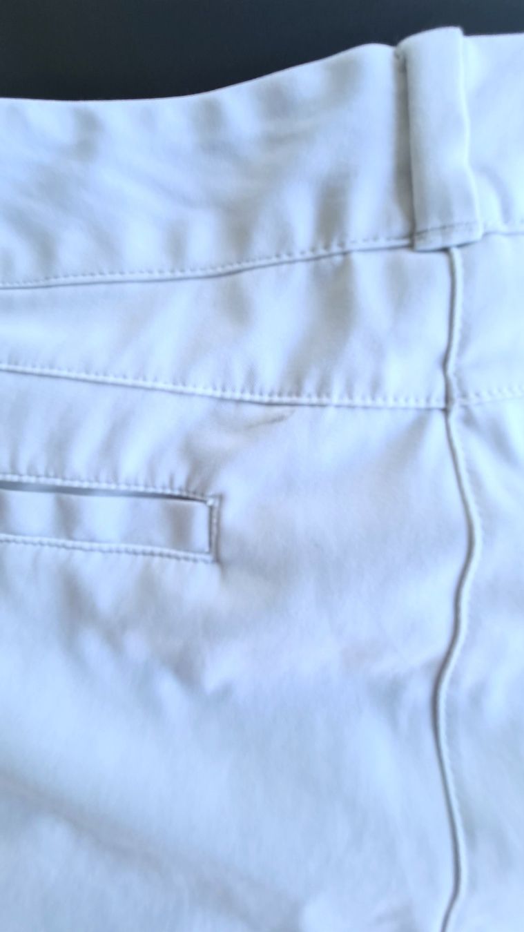 Adidas Hosen: Hose Addidas Gr. 32 – Gebraucht aus Saland von V-Tour 5