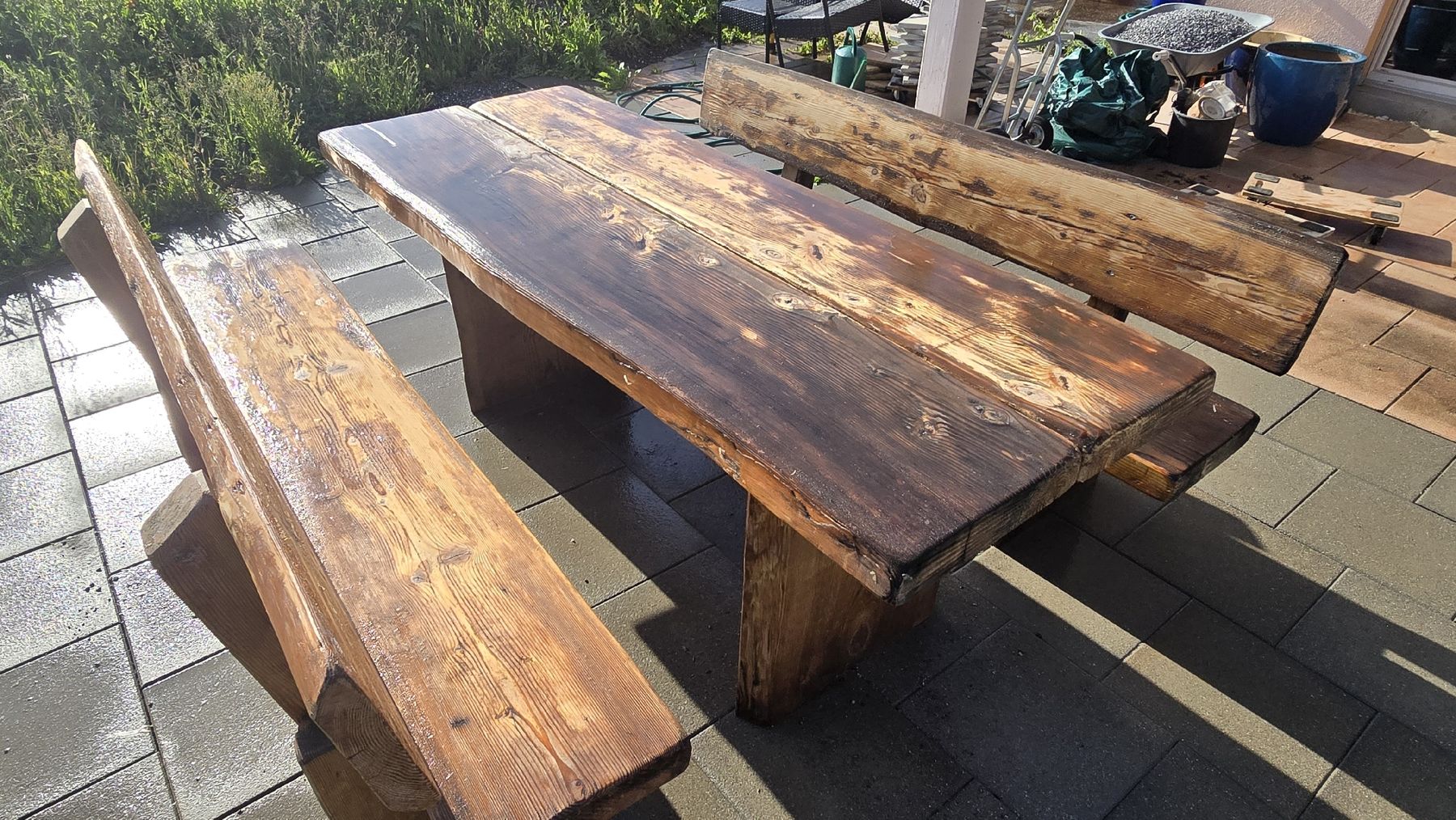 Set di tavolo e panche: Tisch und zwei Sitzbänke Garten – Usato da Einsiedeln venduto da gsundundmunter 7