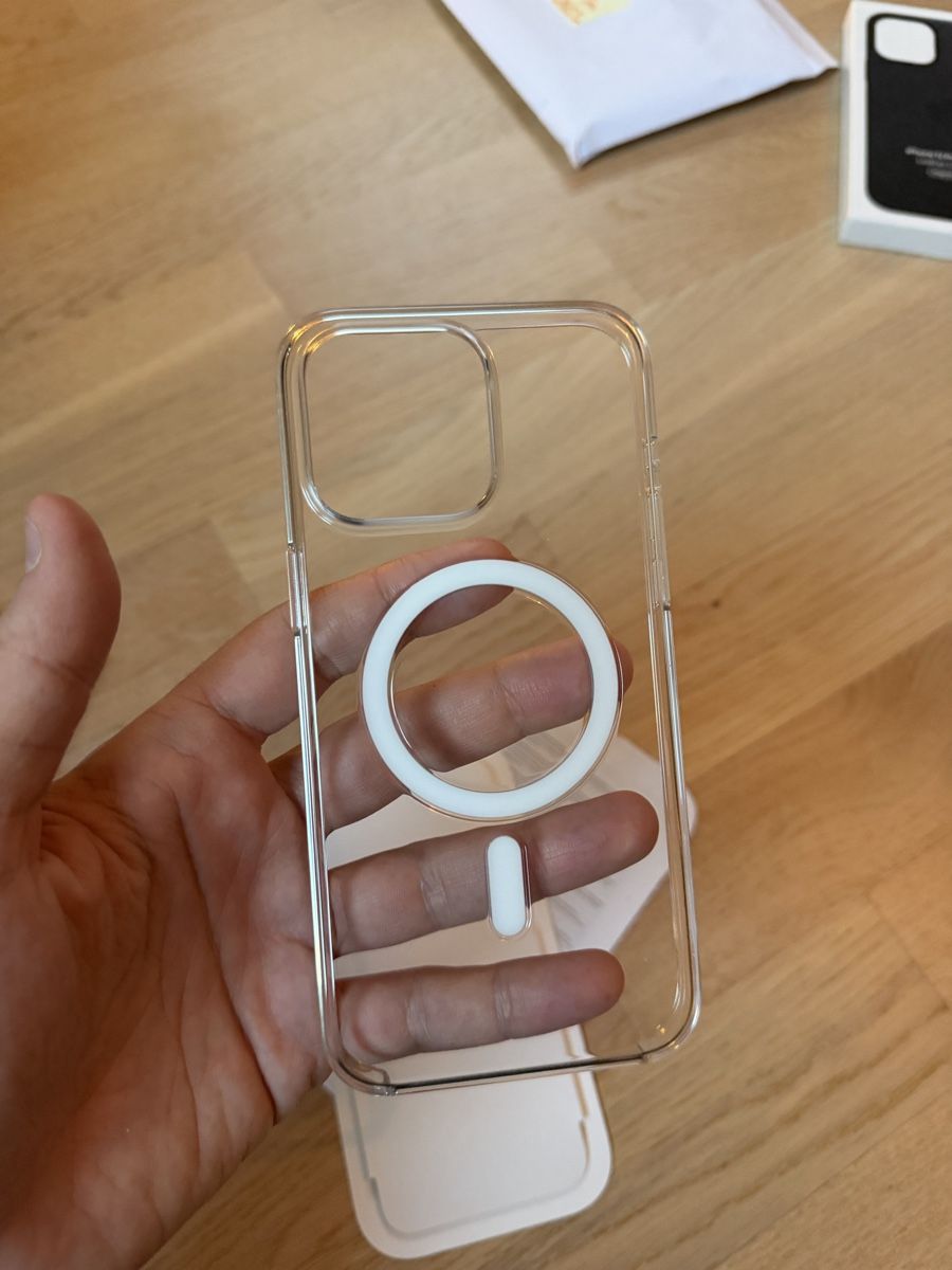 Apple Coques & Protection écran: Case Originale iPhone 15 ProMax trasparente perfetta – D'occasion à Zürich par fra89zh 1