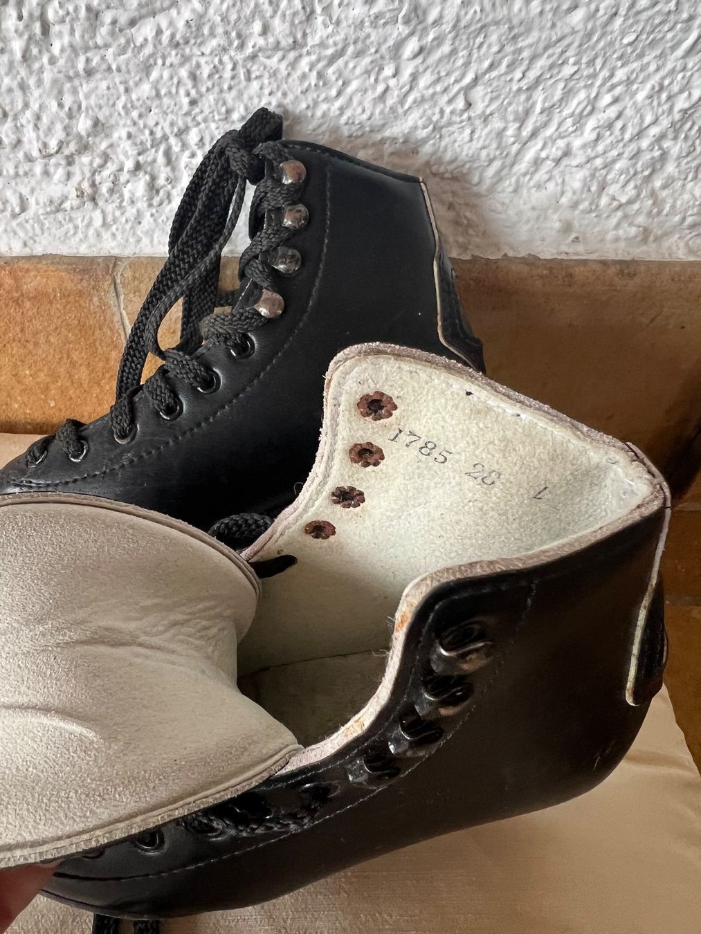 Patins à glace: Wifa Schlittschuhe 28 – D'occasion à Beinwil am See par brigittehug 3