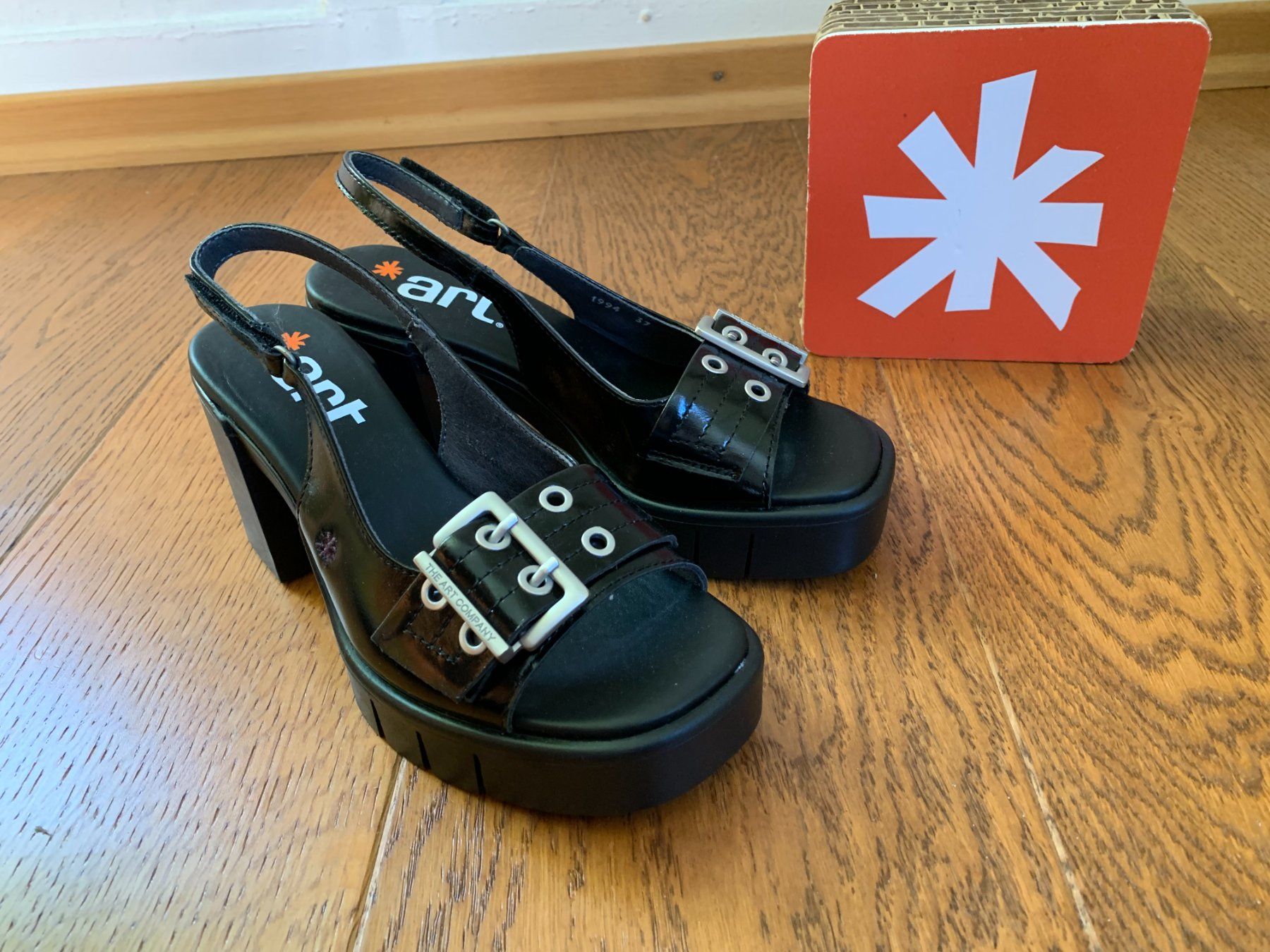 Art Scarpe da donna: Art Eivissa 1994 shinny black Gr.37 – Nuovo (secondo la descrizione) da Zürich venduto da finsti