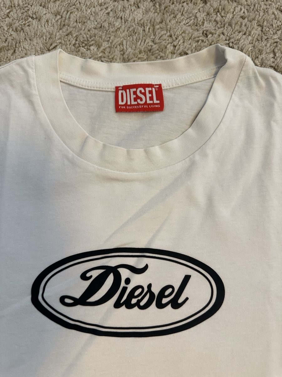 Diesel T-shirt: DIESEL Tshirt (M) – Usato da Walchwil venduto da Ser_y8w5 1