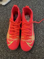 Nike Fussballschuh Kickschuh Gr.32 neu