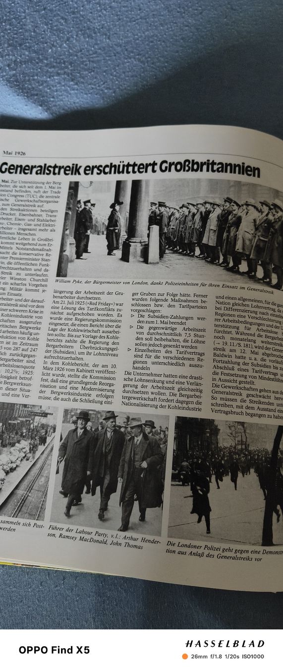 Bücher: Chronik von 1926 – Gebraucht aus Volken von katz5 3
