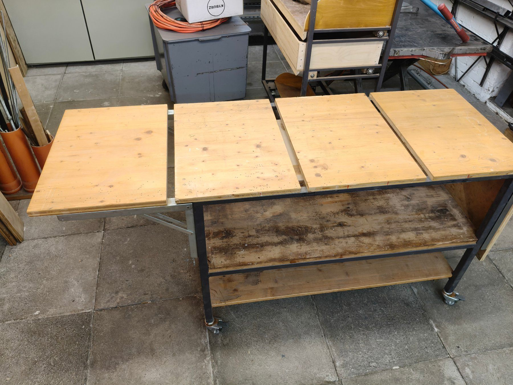Établis: Werktisch auf Räder – D'occasion à Ebikon par werkhuette 1