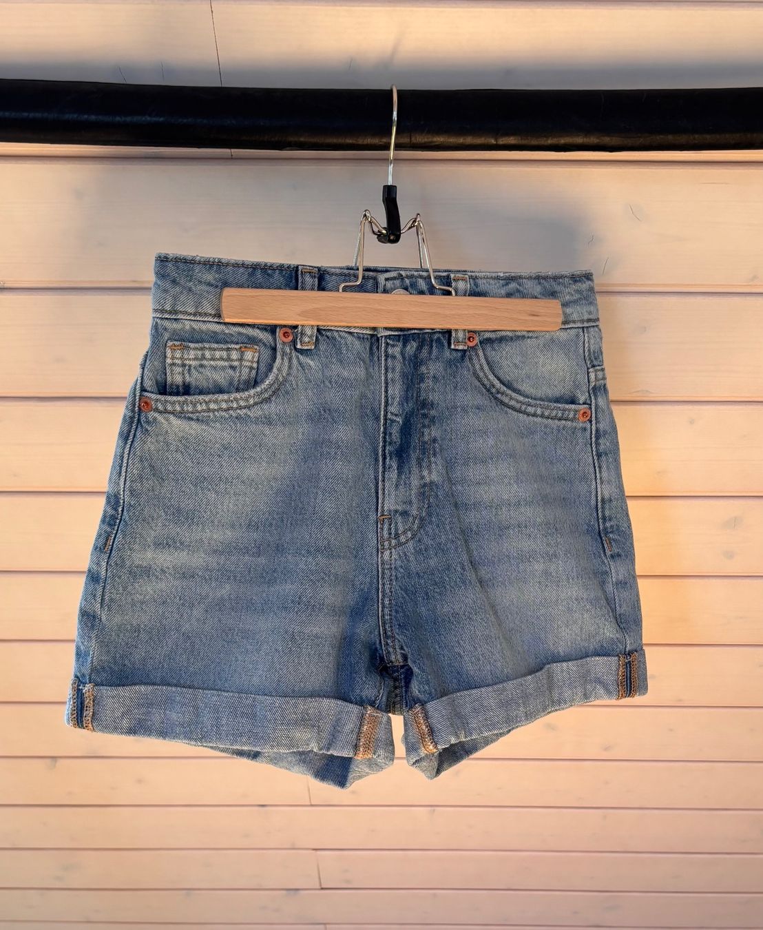 Mango Pantalons: Mango denim shorts – Neuf (Voir description) à Kilchberg ZH par ben_pc68 3