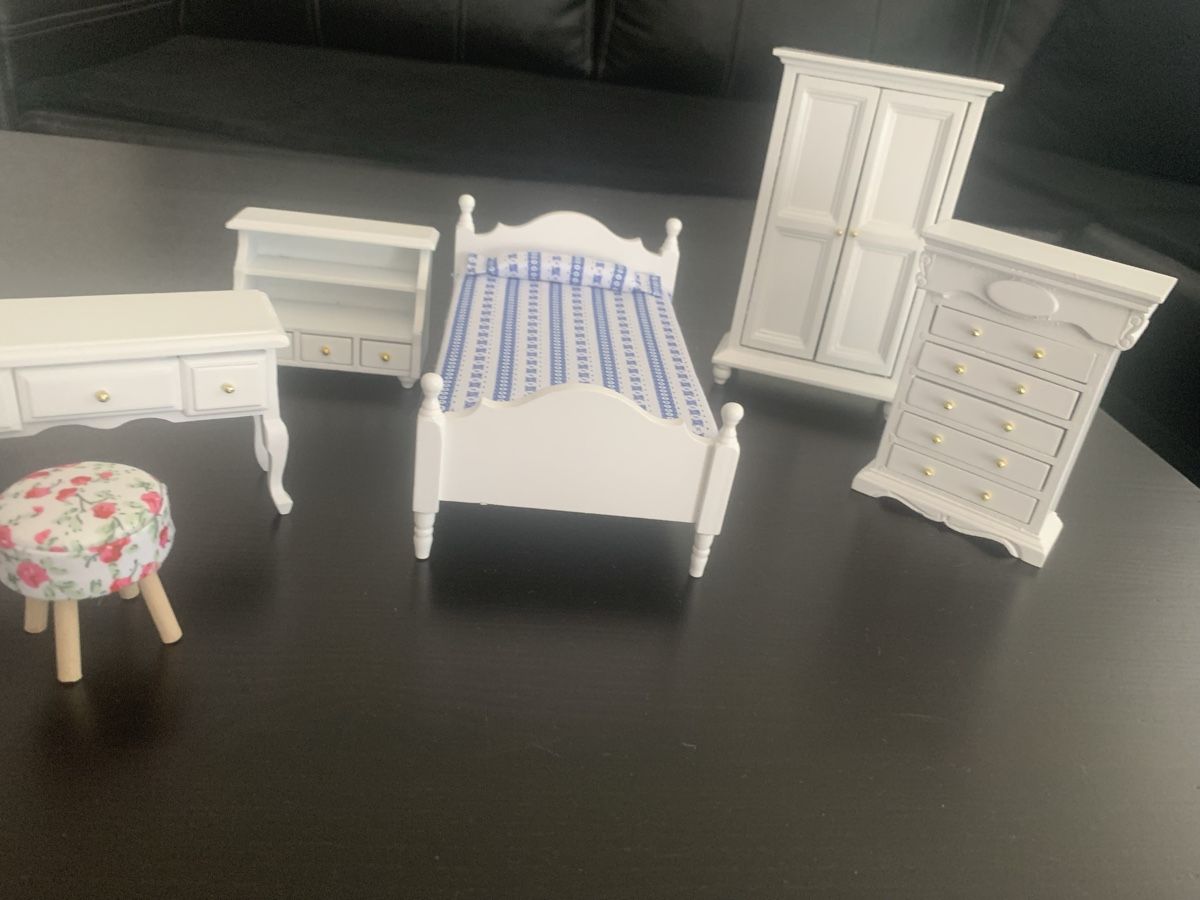 Case e mobili per bambole: Puppenhausmöbel - Schlafzimmer – Usato da Emmen venduto da ama_8wmn