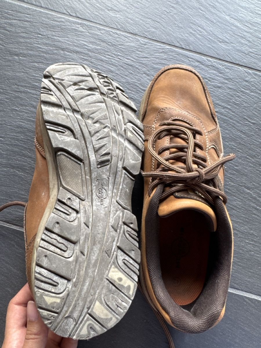 Chaussures hommes: Memphis One Halbschuhe braun Gr. 42 – D'occasion à Unterseen par itslisasp 2