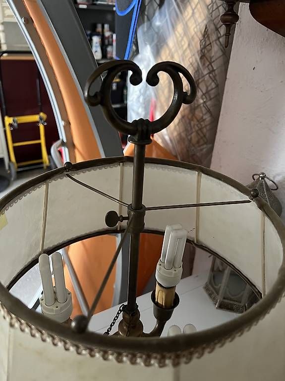 Lampade: Antike Tischlampe  – Usato da St.Gallen venduto da Piran65 2