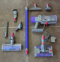 Dyson V10 mit Fabrikneuem Akku Staubsauger Akkusauger Sauger
