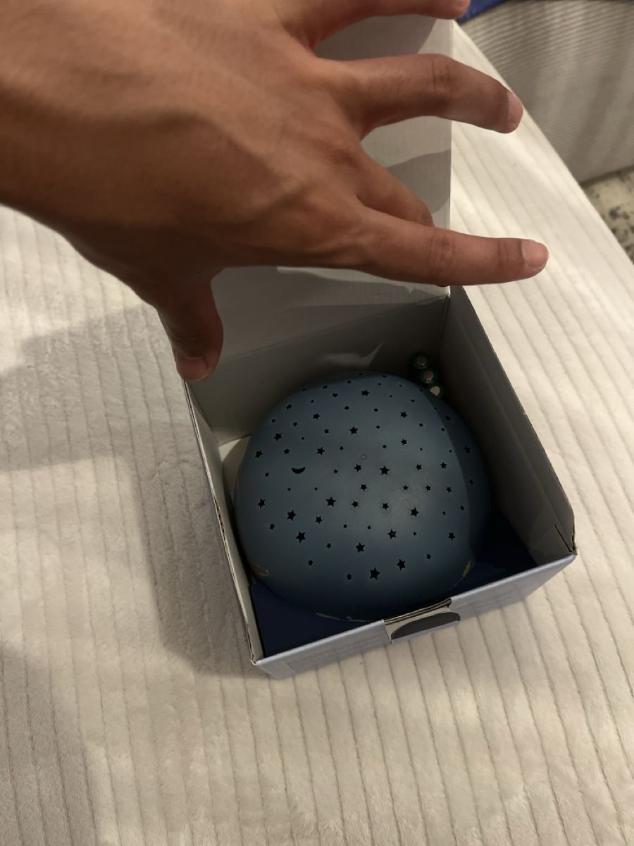 Proiettori: Nightlight projector with night sky pattern new in box – Nuovo (secondo la descrizione) da Aesch BL venduto da mar_8vgc 2