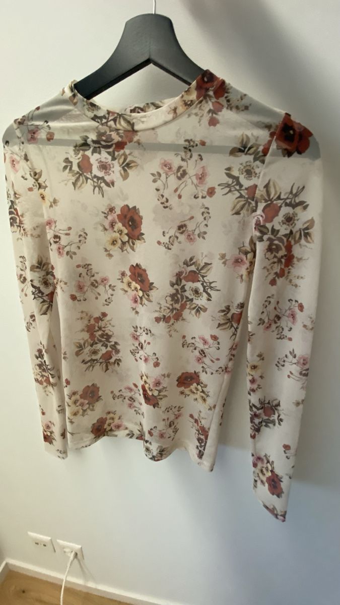 Stradivarius Top: Transparentes Langarmshirt, Stradivarius, S/ 36 – Nuovo (secondo la descrizione) da Zürich venduto da Klusek_2019 6
