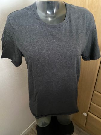 Boss T-Shirt Grösse L. grau
