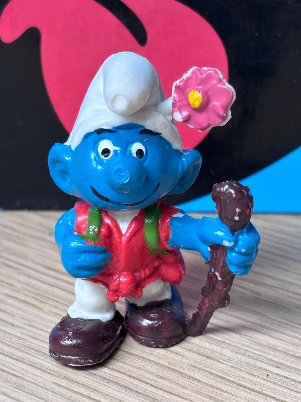 Statuette: Wanderer-Schlumpf, rote Jacke – Usato da Lyss venduto da Duckszone
