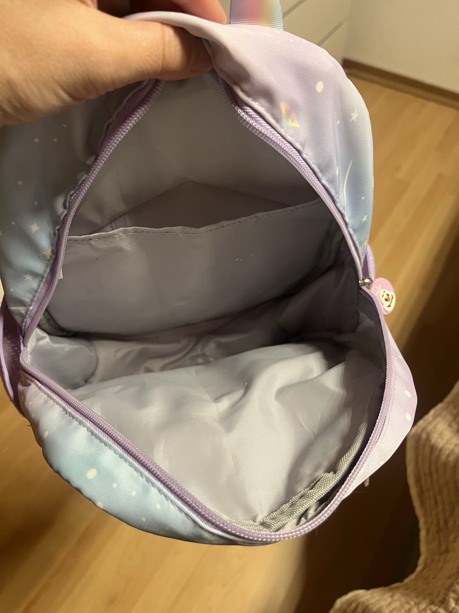 Disney Sacs & sacs à dos: Kinderrucksack "Snow Queen" Elsa gebraucht – D'occasion à Herbligen par miss.Rubin 1