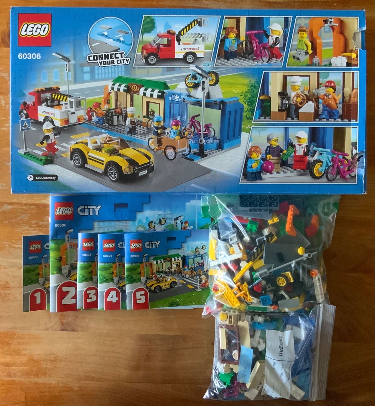 Lego Giocattoli: LEGO CITY 60306 Einkaufsstrasse mit Geschäften – Nuovo (secondo la descrizione) da Lanzenhäusern venduto da mfh05 1
