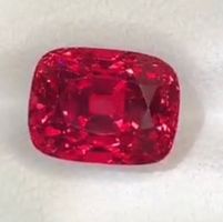 Seltener Burma Spinell, 4.77ct, Gübelin lupenrein