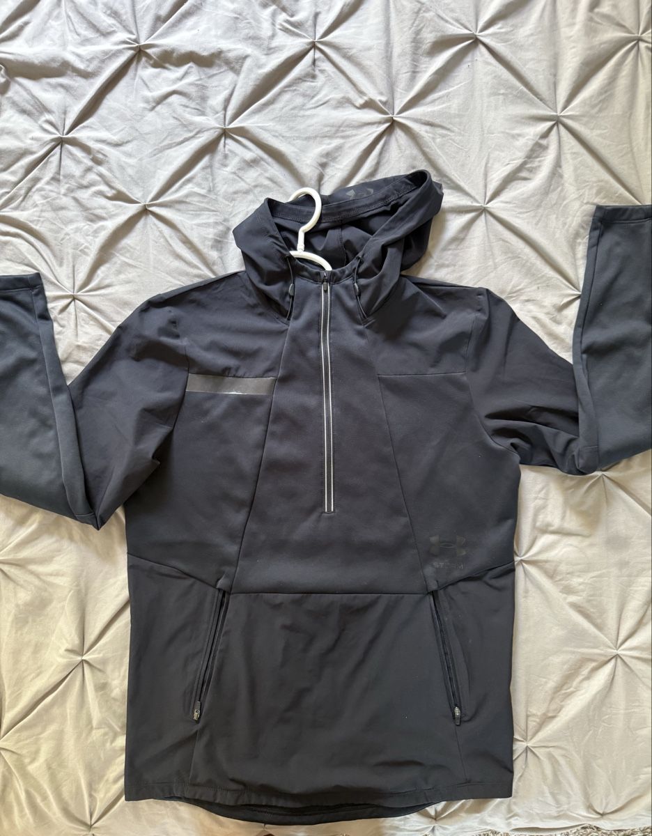 Under Armour Vestes: Under Armour Storm Cyclone Jacke – D'occasion à Zurich par Alinecnicolet 6