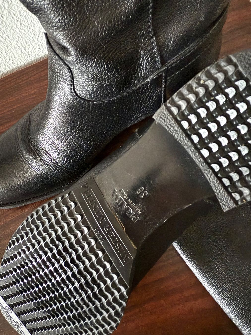 Prada Scarpe da donna: PRADA LEATHER BOOTS – Usato da Zollikon venduto da ces-chic 3
