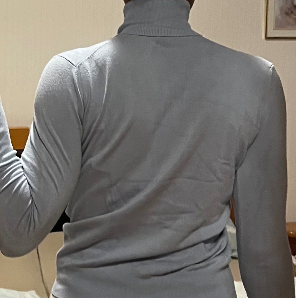 Maglioni & Felpe: Rollkragenpullover, hellblau, Grösse M – Usato da Zürich venduto da celineaceline 1