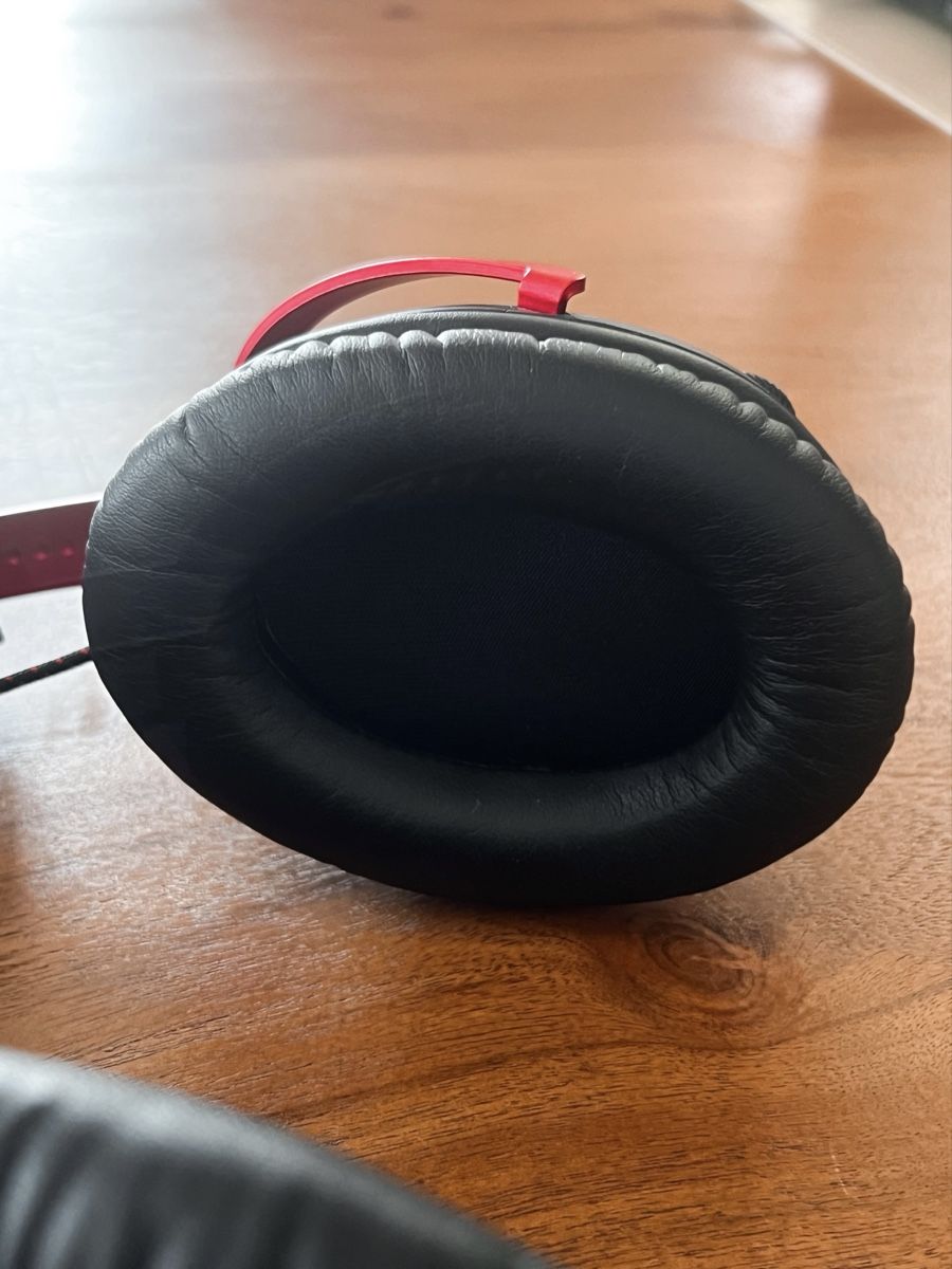 Hyperx Cuffie: HyperX Cloud III Schwarz/Rot Gaming-Kopfhörer, ohne Mikrofon – Usato da Gossau SG venduto da Alex_Tech 5