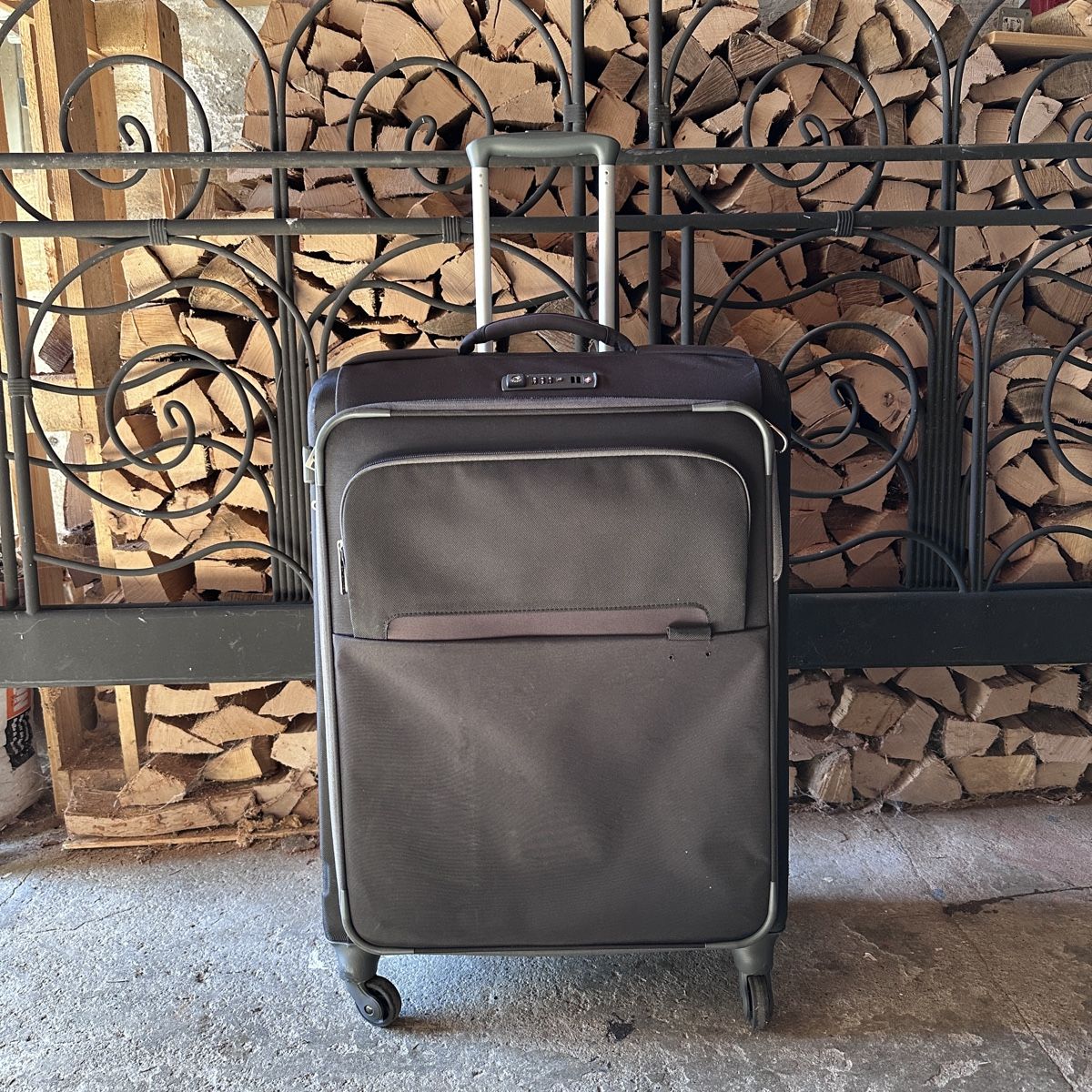 Samsonite Valigie: Samsonite Koffer mit 4 Rollen 55cm – Usato da Sax venduto da kaulquappe01
