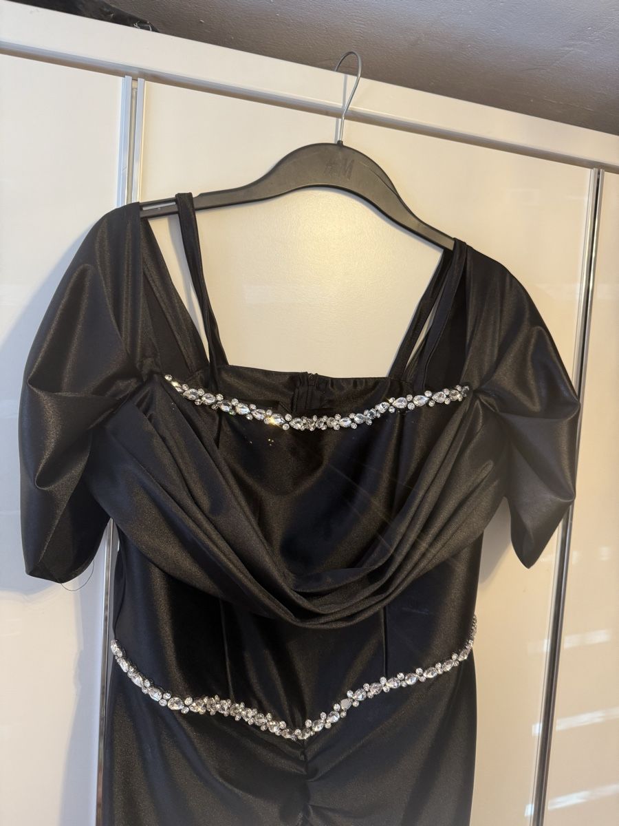 Vestiti: Cocktail Kleid Gr.40 Neu – Usato da Pfungen venduto da Outlet64 1