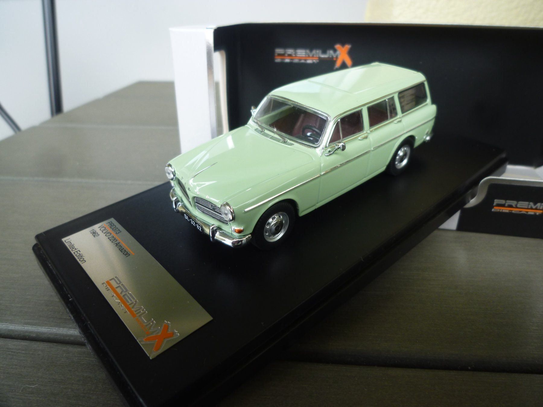 Modellini d'auto: Volvo 220 Amazon (1962) – Nuovo e nell'imballaggio originale da Flawil venduto da Imperiosud 1