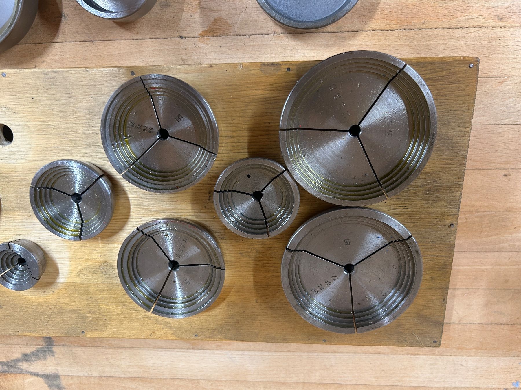 Schaublin Alle Werkzeuge: Glockenzangen W12 Display – Gebraucht aus Rothenfluh von BitterlinPartner 4