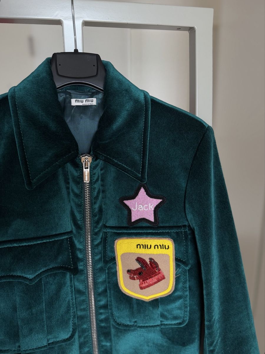 Miu Miu Jacken: Miu Miu Velvet Jacket 36 – Neu (gemäss Beschreibung) aus Meilen von myc_h9kw 1