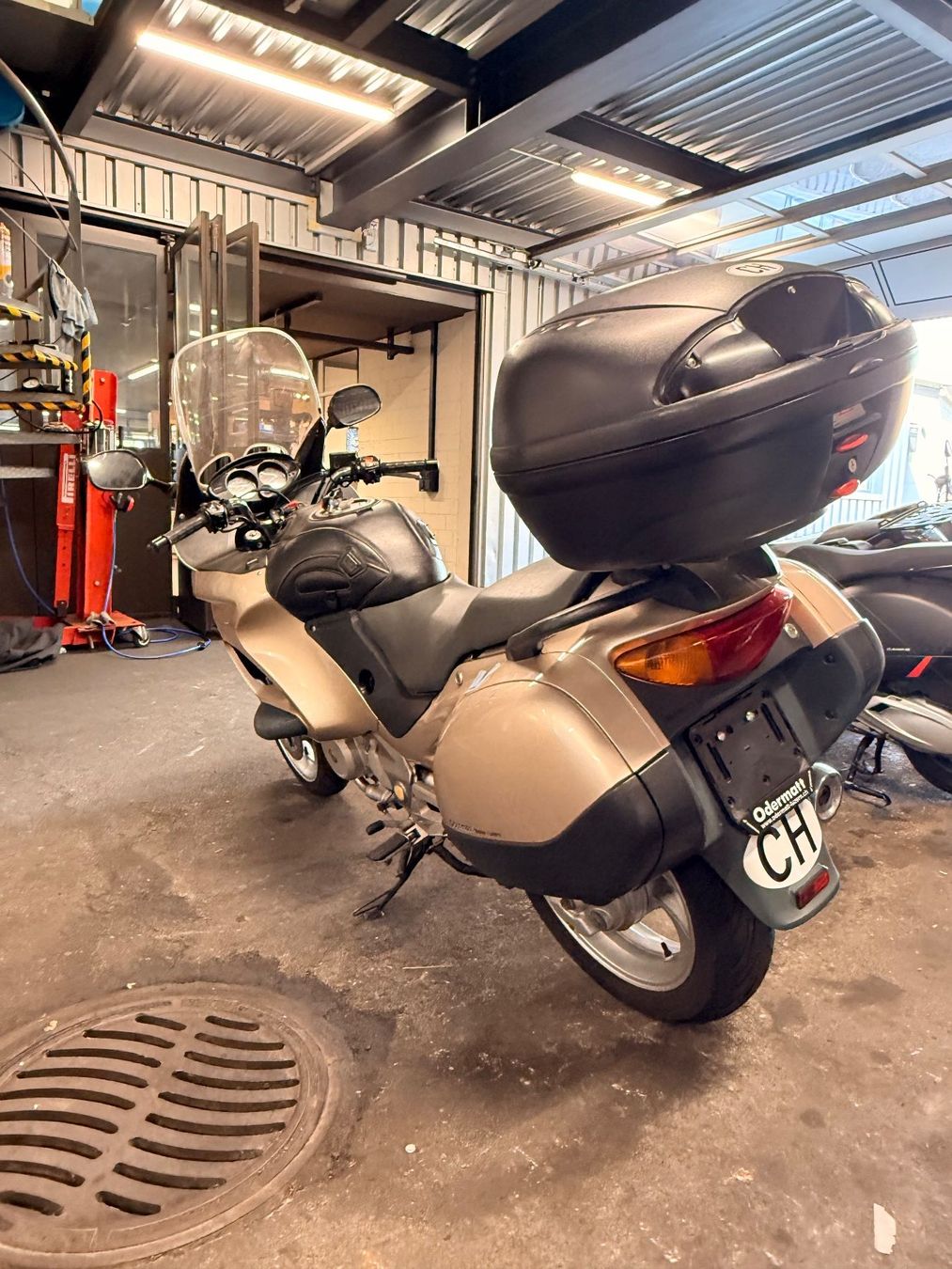 Honda Touring: Honda Deaville NT650V – Gebraucht aus Kriens von hostettlermotolu 3