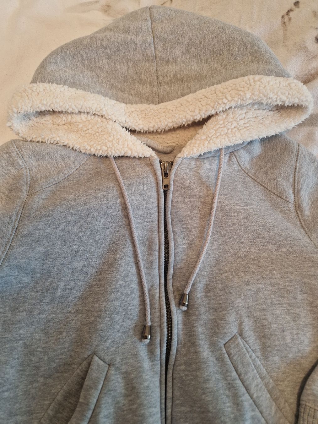 Giacche: Kapuzenpullover, gefüttert, Grösse M, Grau – Usato da Ebikon venduto da kov_9vqb 3