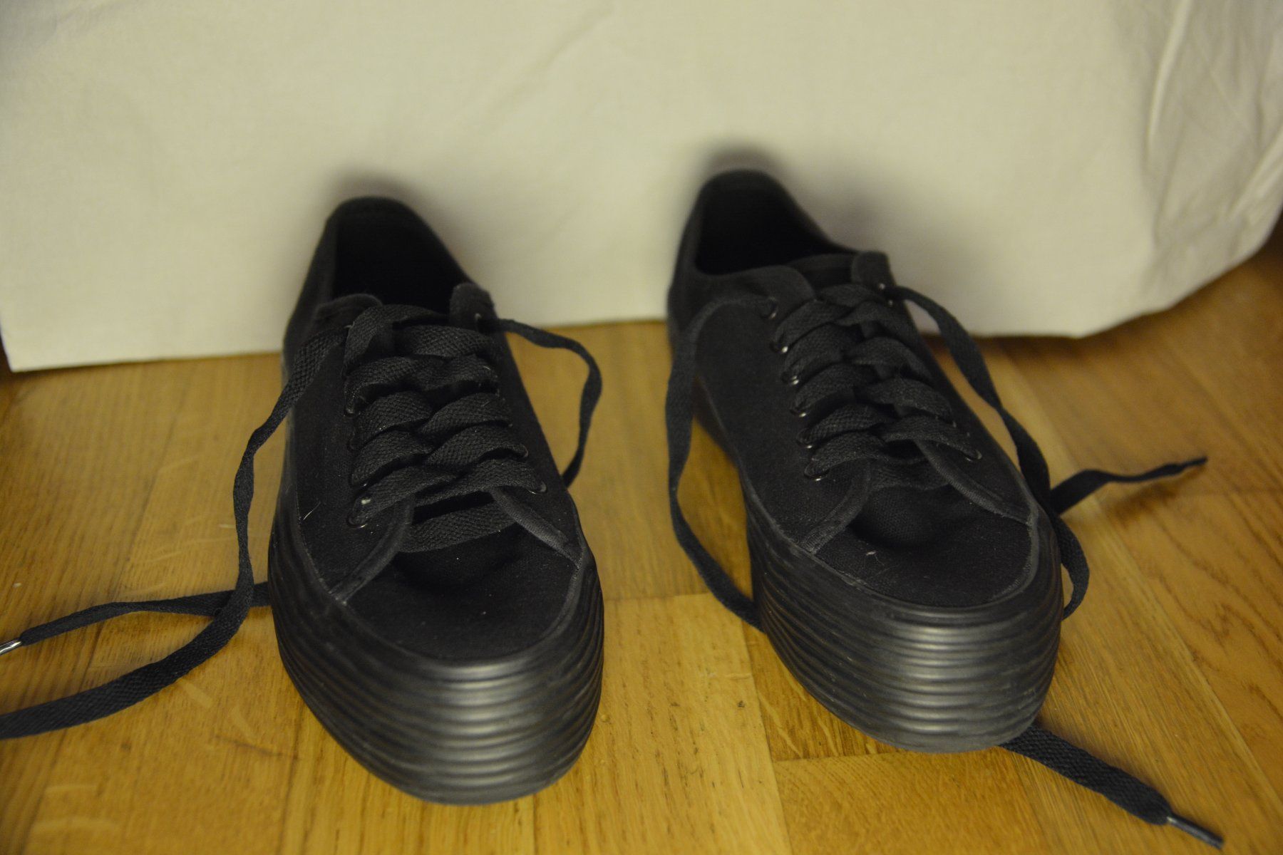 Scarpe da uomo: Schwarze Sneaker Plateauschuhe  "John Baner" Gr.38 – Usato da Bern venduto da plant_nerd 1