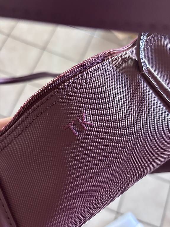 Lacoste Sacs femmes: Lacoste Tasche mit Initialen "TK" – D'occasion à Arch par tsk_ 2