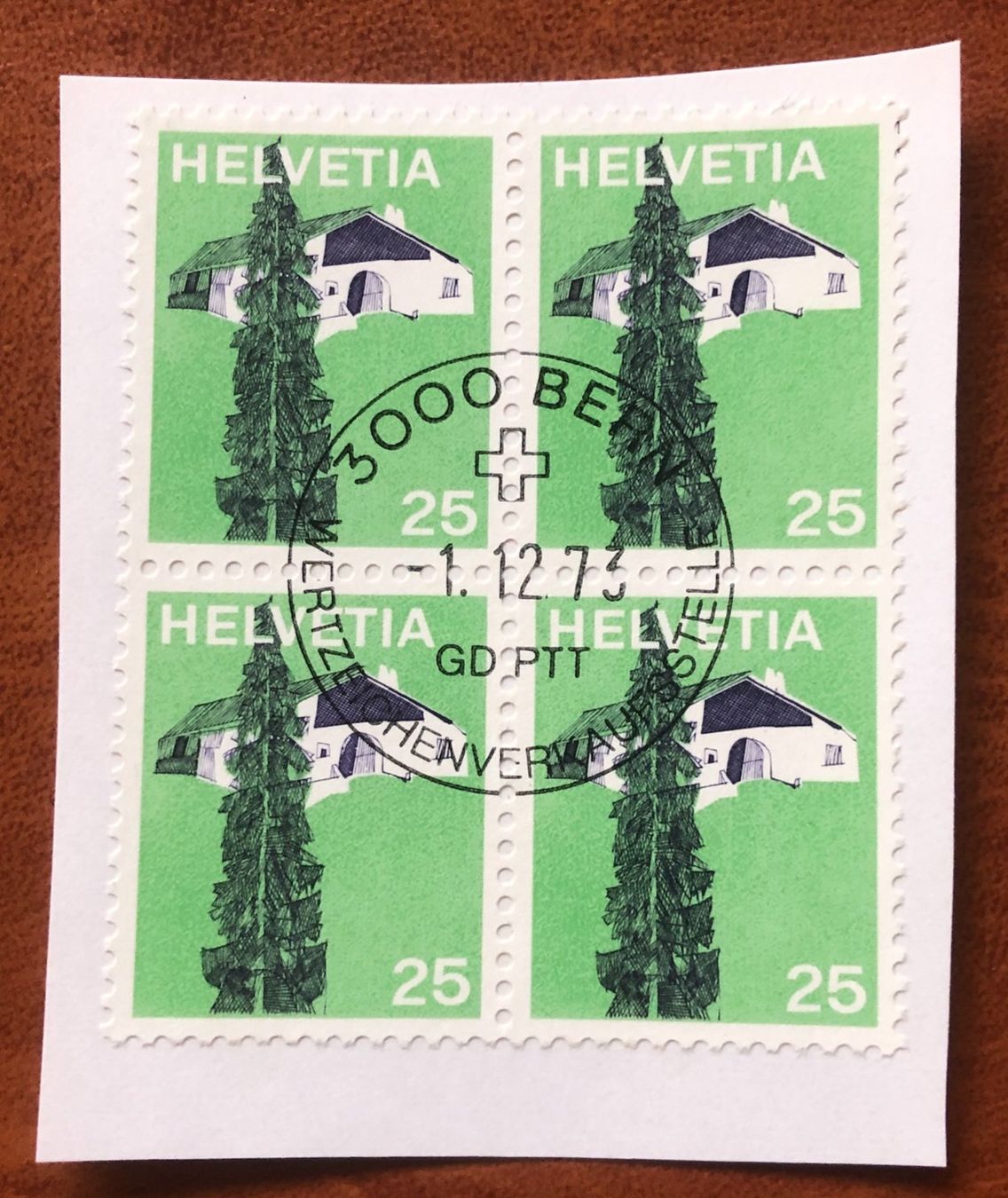 Tutti i francobolli: 4 er Block Nr.526 mit Papier Stempel Bern    – Usato da Aarau venduto da Billa007