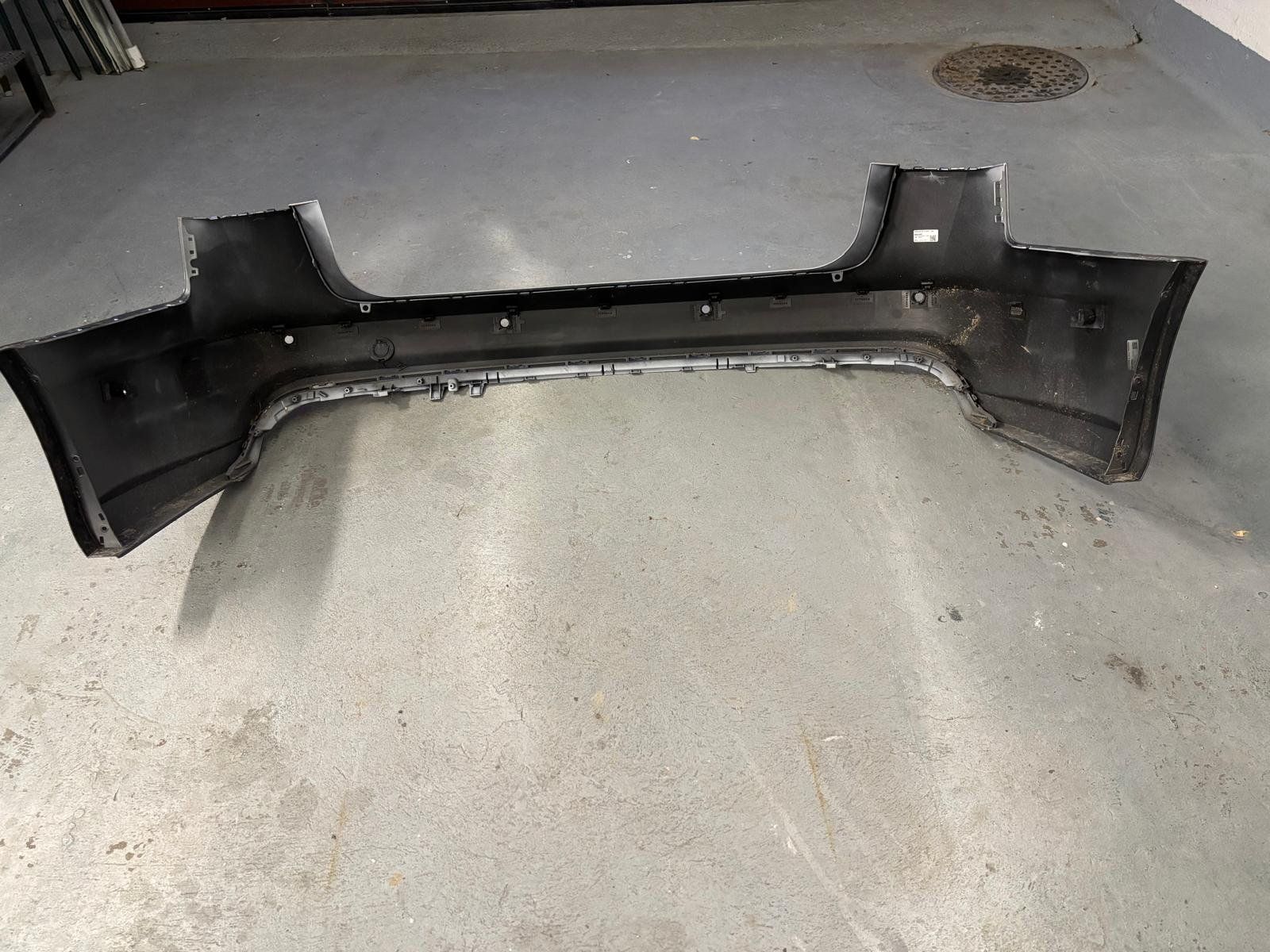 Audi Sonstiges Fahrzeugzubehör: Audi A6 Kombi Heckstossstange – Gebraucht aus Rothenhausen von Deltassion 2