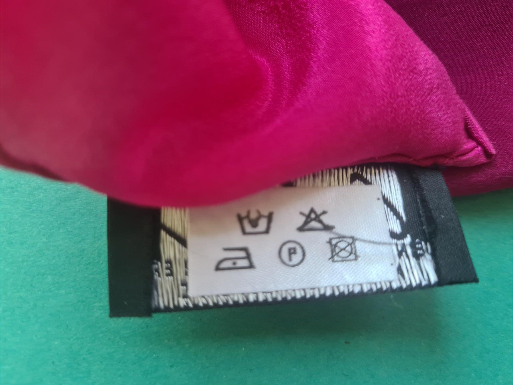 Schals: Herren Schal mit Pochette/Einstecktuch 100% Seide – Neu (gemäss Beschreibung) aus Urdorf von sumrum 3