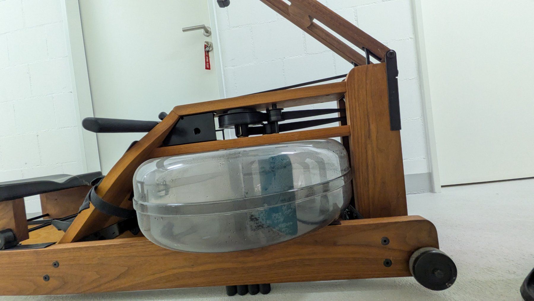 WaterRower Hometrainer: High-End Rowing Station: WaterRower Nussbaum mit SmartRow – Usato da Staufen venduto da scorpio.73 2