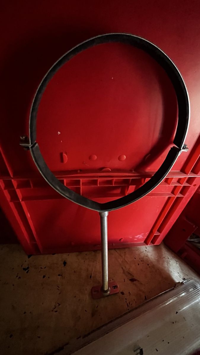 Wandhalterungen: Rohrschellen 32 cm - stabil und vielseitig einsetzbar  – Neu (gemäss Beschreibung) aus Breitenbach von aya_w5x7