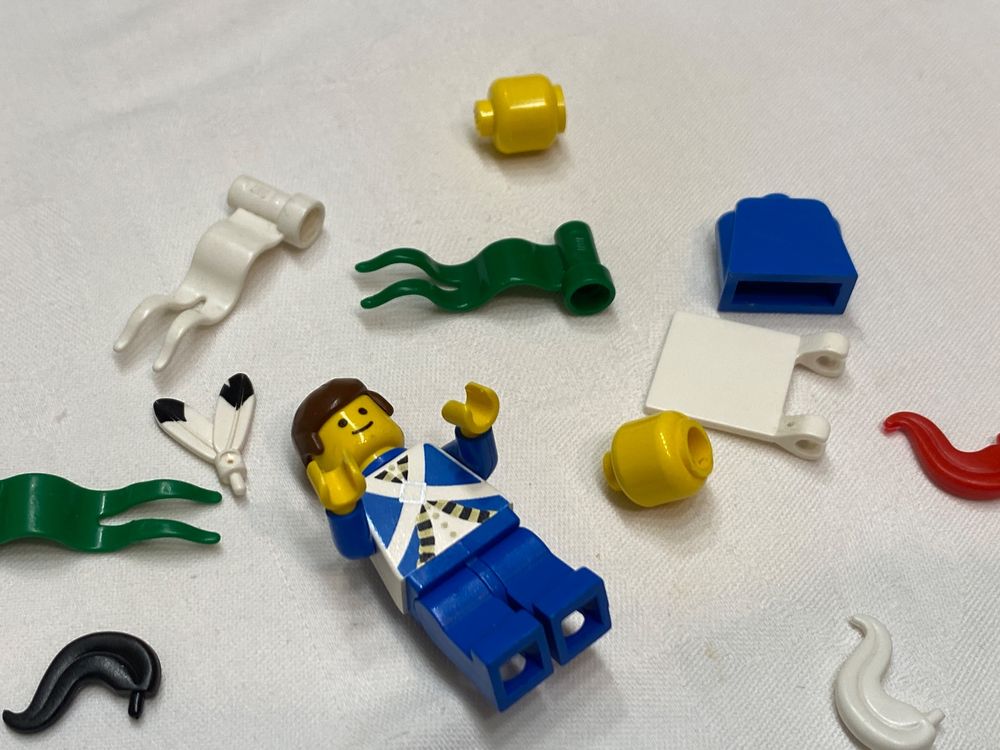 LEGO Teile Ritter Fahne Shell Papagei Indianer Soldat (Gebraucht) in ...