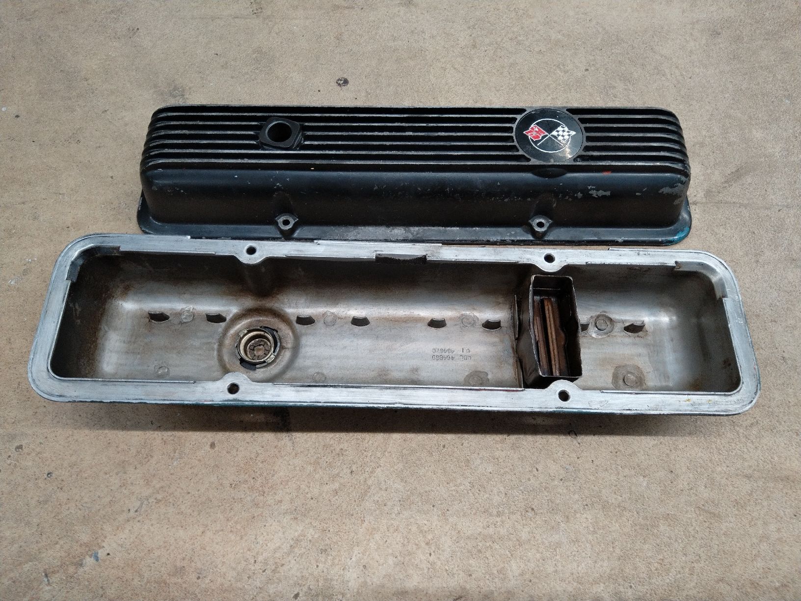Chevrolet Tutti pezzi di ricambio auto: Chevrolet Corvette Ventildeckel Oldtimer US Cars  – Usato da Steinen venduto da Blackcadillac 2