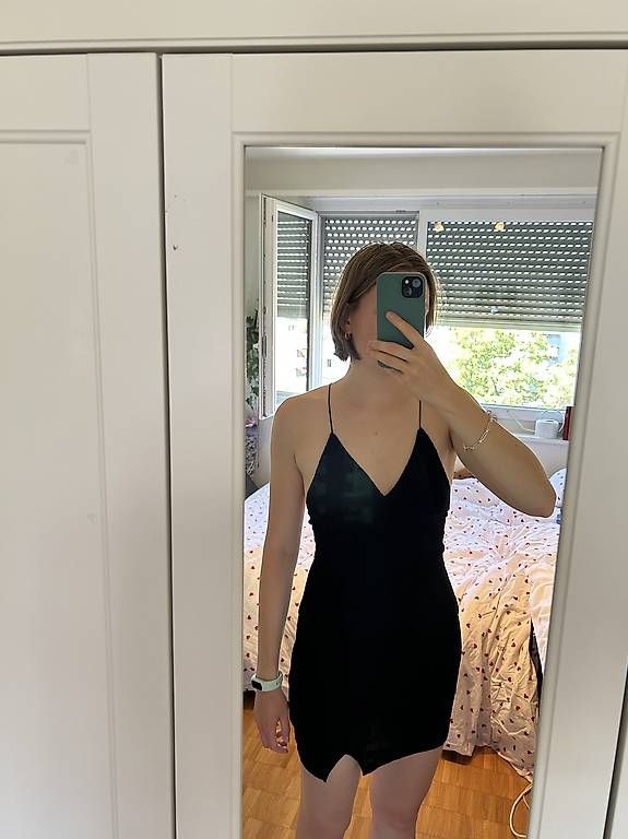 Vestiti: SCHWARZES MINIKLEID – Usato da Zürich venduto da cla_l2t2