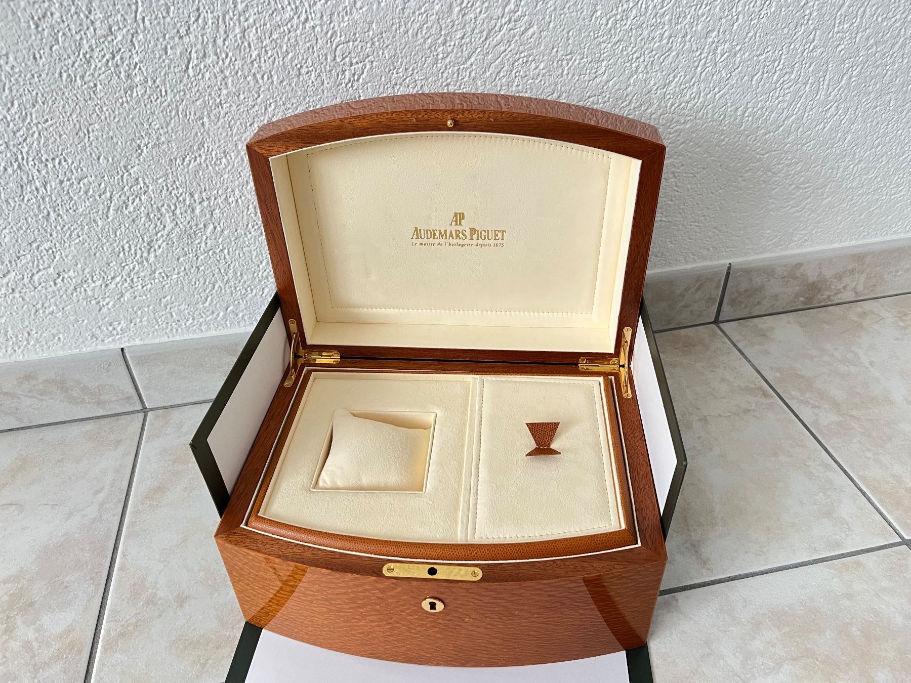 Audemars Piguet Orologi: Audemars Piguet Box – Usato da Bassecourt venduto da 59.00chf 1