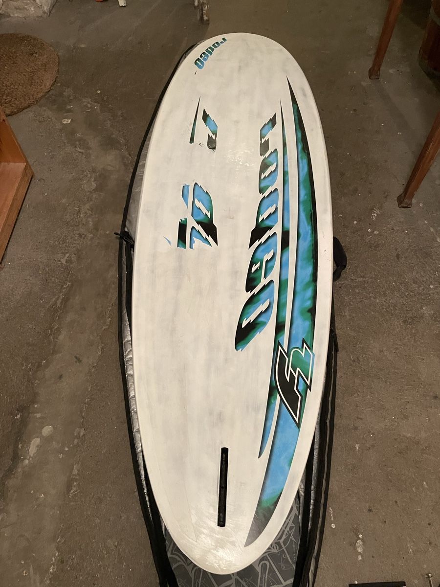 Tavole da surf e di nuoto: F2 Rodeo, 98l, Freestyle Board – Usato da Bern venduto da Pascal079 1